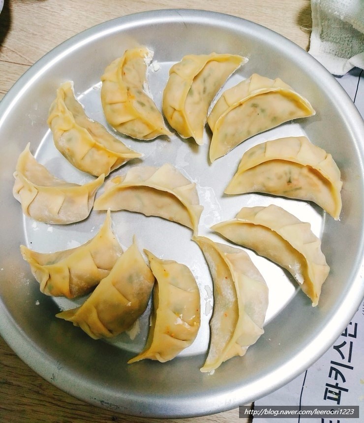 모아모아손만두 이미지