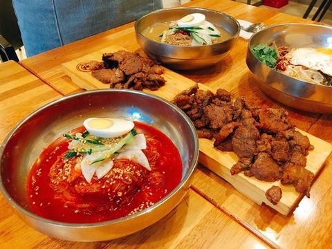 돈쌈냉면 이미지