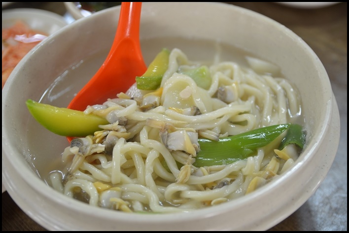 엄지손칼국수 이미지