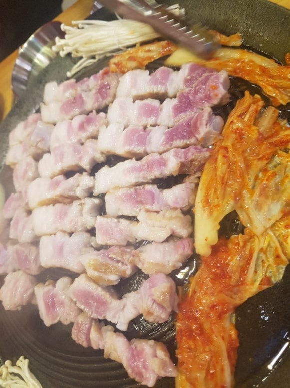 돼지네연탄구이 이미지