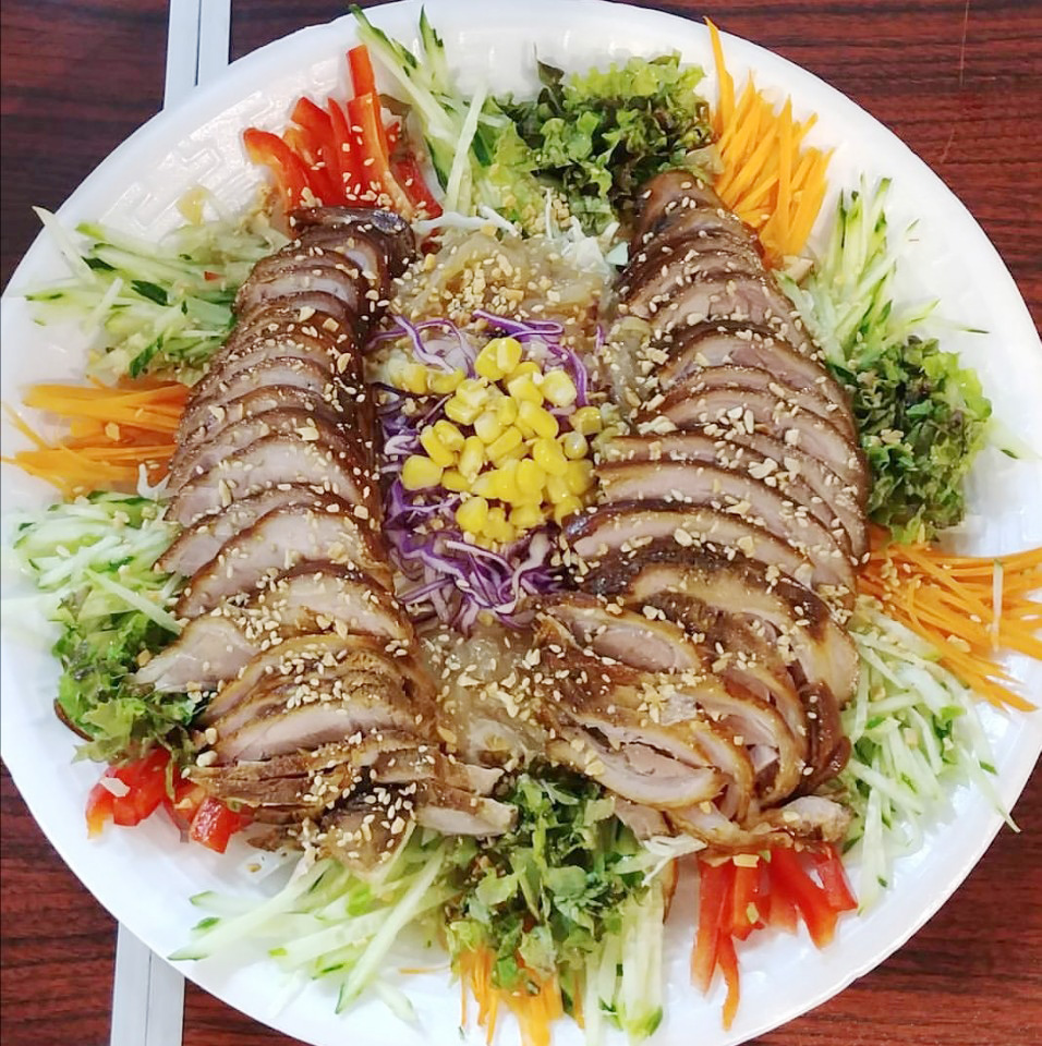 깐족쟁이왕족발 이미지