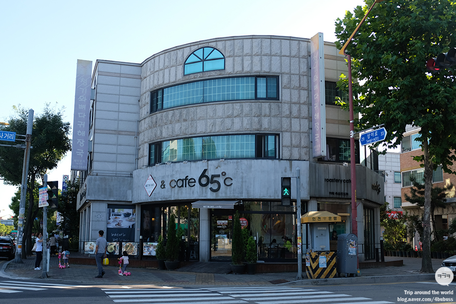 카페65도씨 이미지