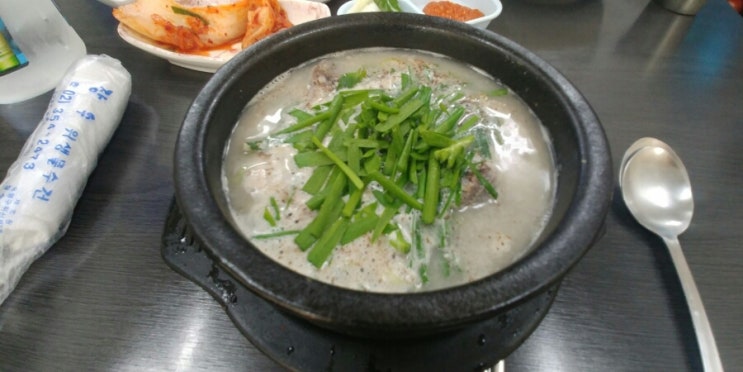 얼큰이 순대국 감자탕 이미지