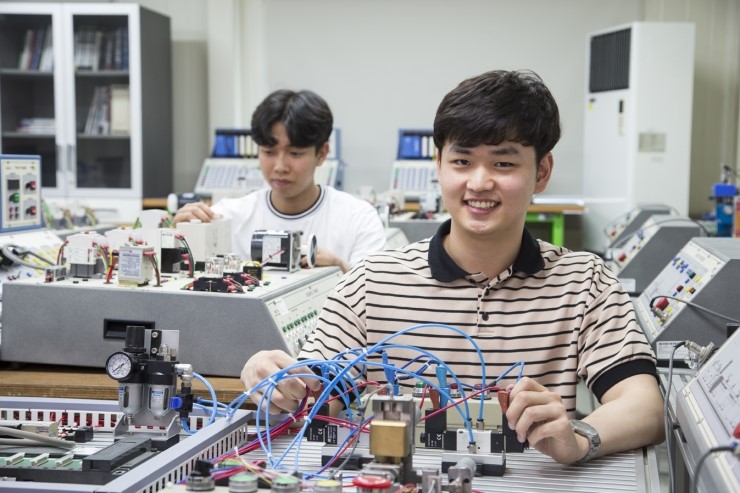 동부컴퓨터 이미지