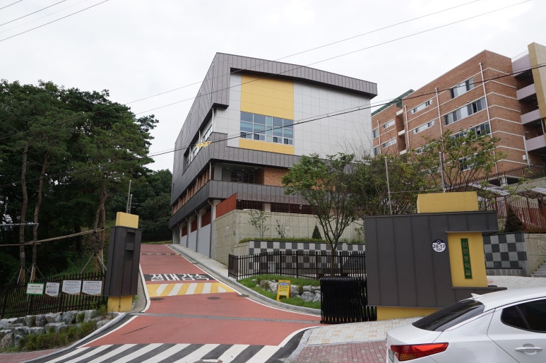 신현중학교 이미지