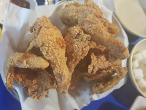 밤푸스치킨 이미지