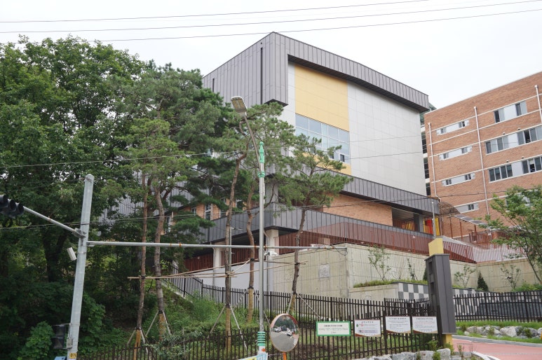 신현중학교 이미지