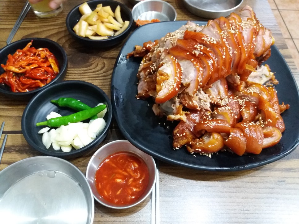남부왕족발국밥 이미지