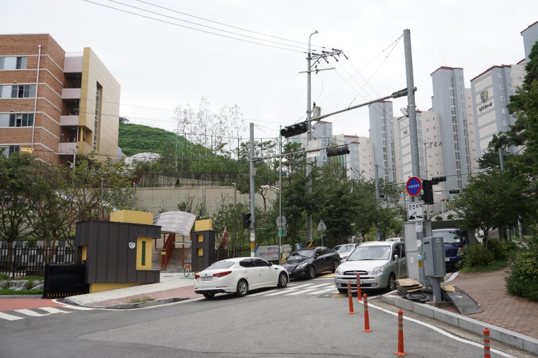 신현중학교 이미지