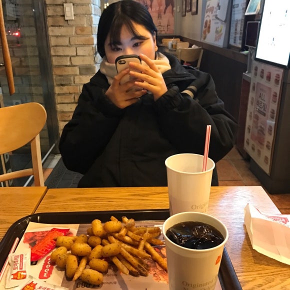 맘스터치강대 이미지