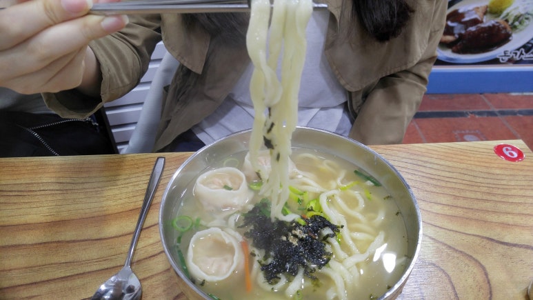 장터홍두깨칼국수 이미지