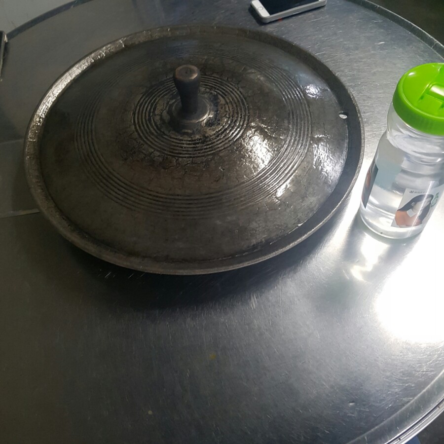 국민 솥뚜껑 생고기 이미지