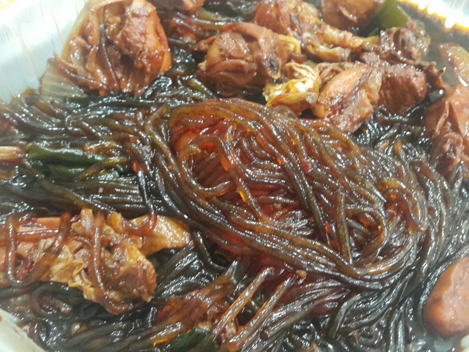 와룡찜닭 이미지