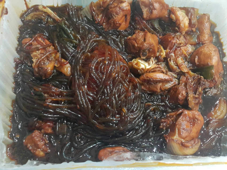와룡찜닭 이미지