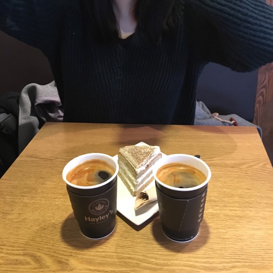 헤일리스카페 이미지