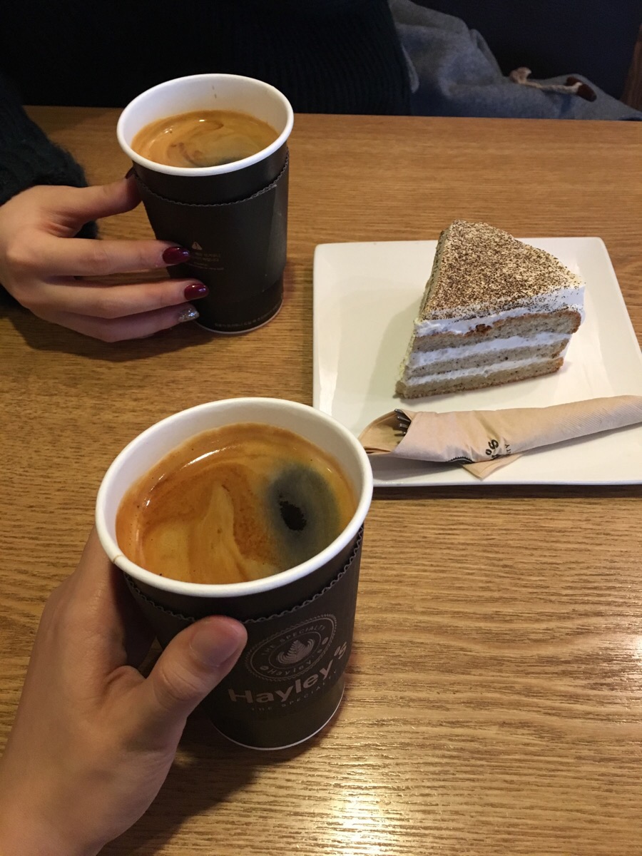 헤일리스카페 이미지