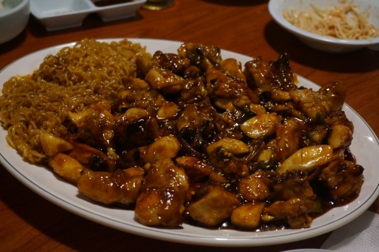 꼬꼬양념치킨 이미지