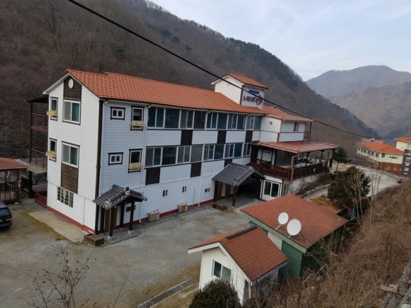 느티나무산장 이미지