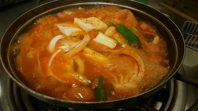 팔팔 찌개마을 이미지