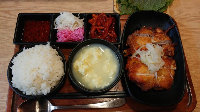 닭꼬얌 이미지