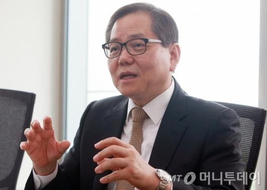 언스트앤영어드바이저리 이미지