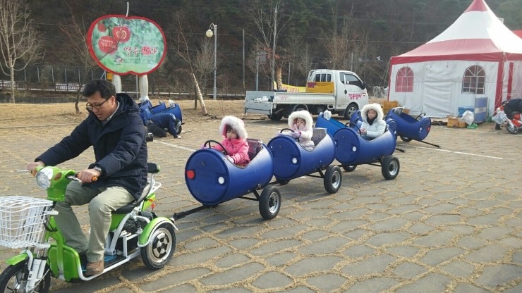 깡통열차 이미지
