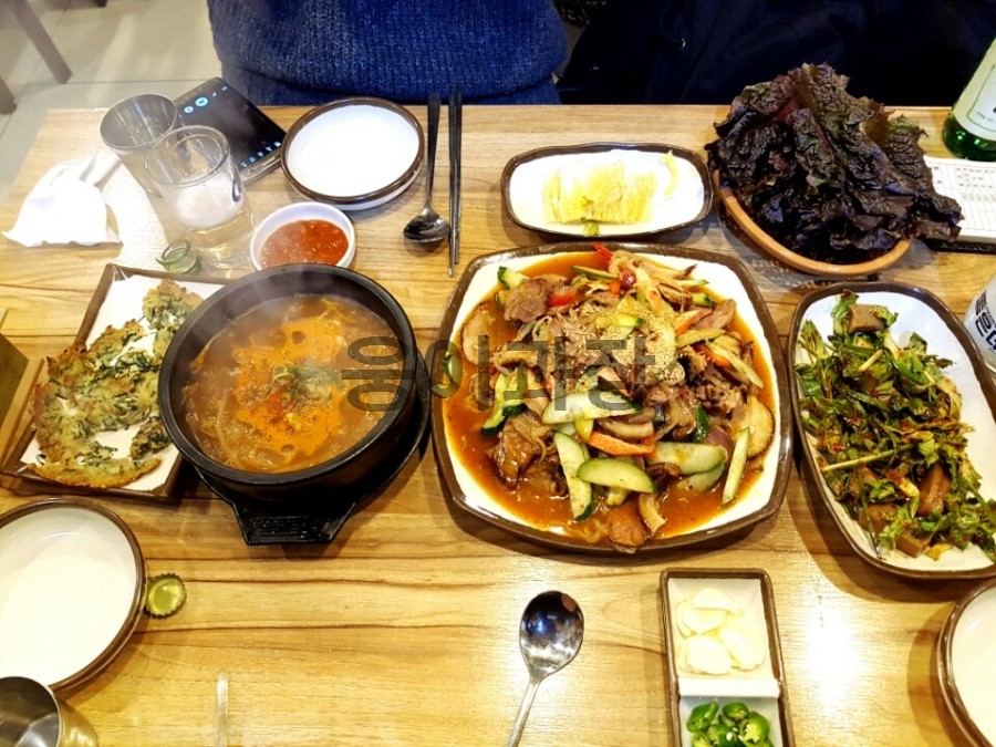 원조팔팔족발 이미지