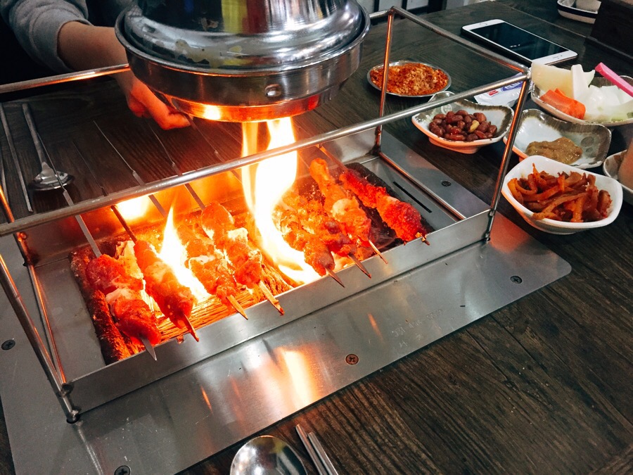 양꼬치앤칭따오 이미지