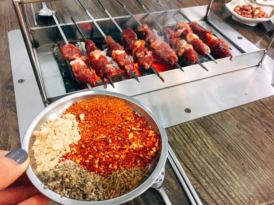 양꼬치앤칭따오 이미지