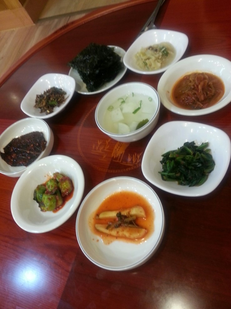 둥근상시골집 이미지