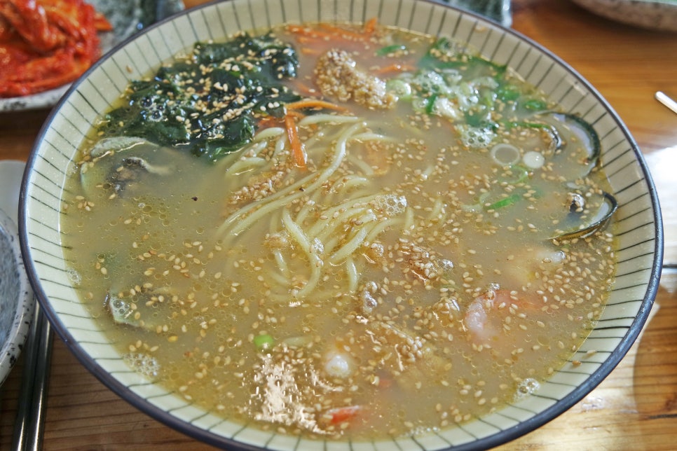 엄마돈국수 이미지