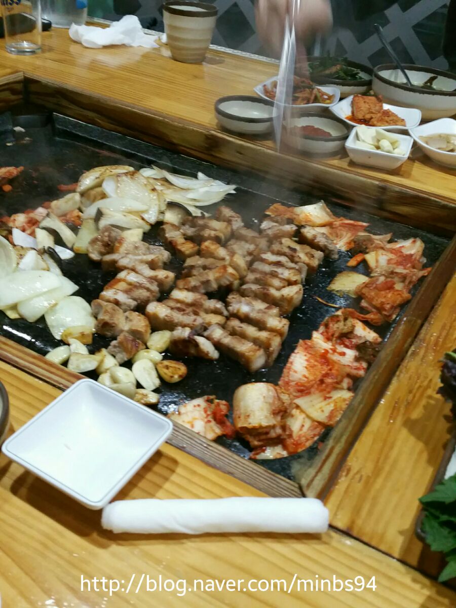 고인돌돌판구이 이미지