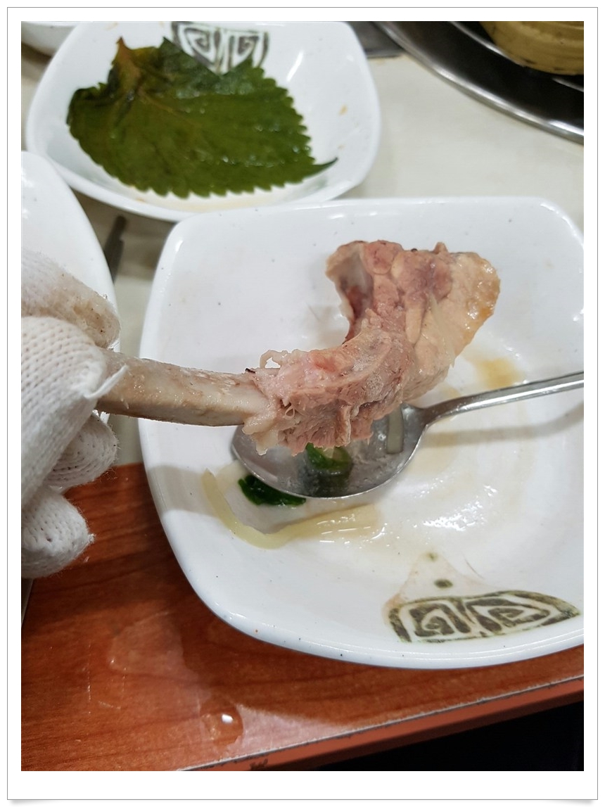 참돼지깡통구이 이미지