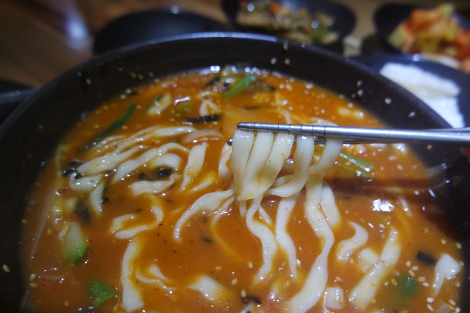 후룩손칼국수 이미지