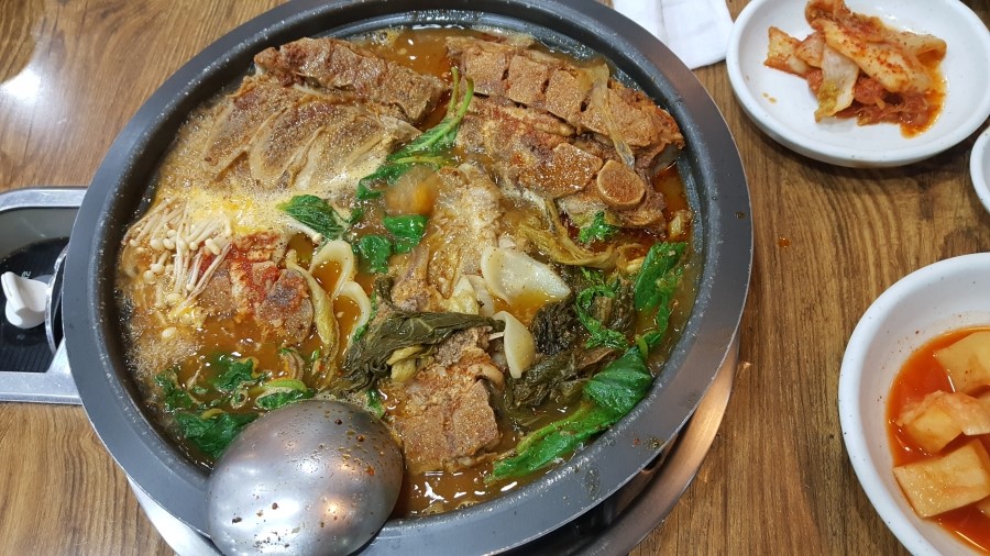 새청기와식당 이미지