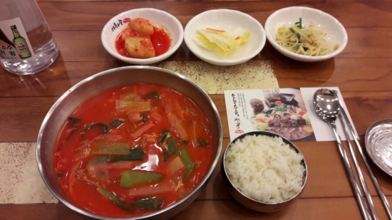 이화수전통육개장 보라매점 이미지