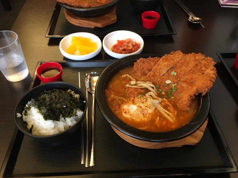 투피스돈까스 이미지