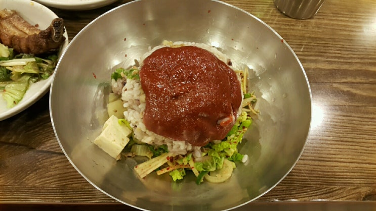 섹돼등갈비 이미지