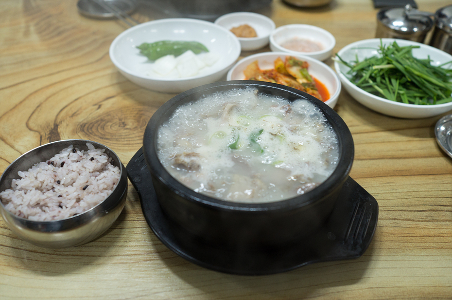 부산돼지국밥 이미지