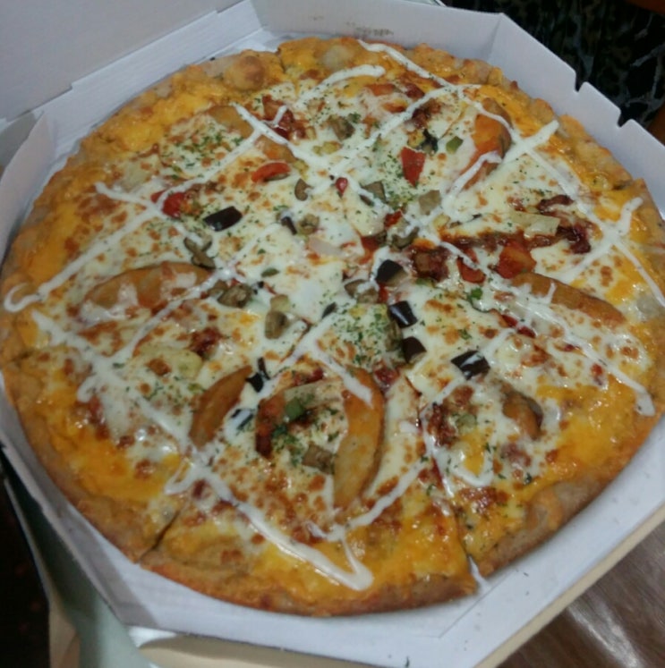 피자먹다 이미지