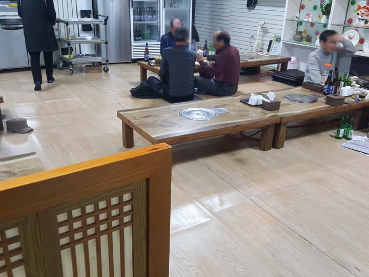 꿀꿀이뒷고기 이미지