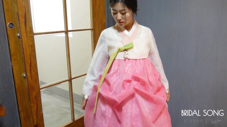 황금단한복 이미지