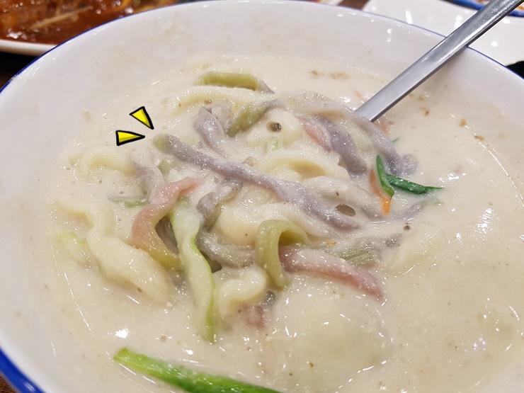 들깨칼국수 이미지