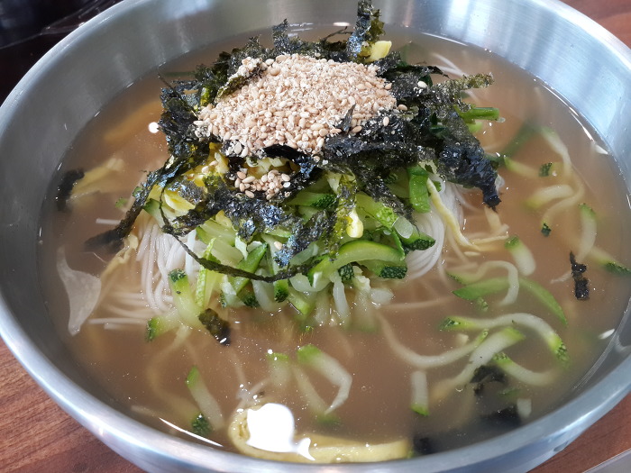 달인이금애잔치국수 이미지