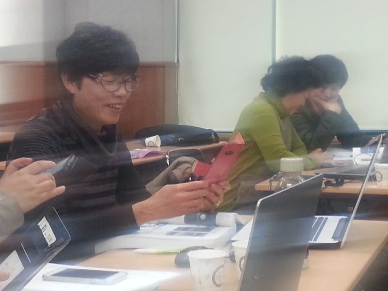 헙지원센터 이미지