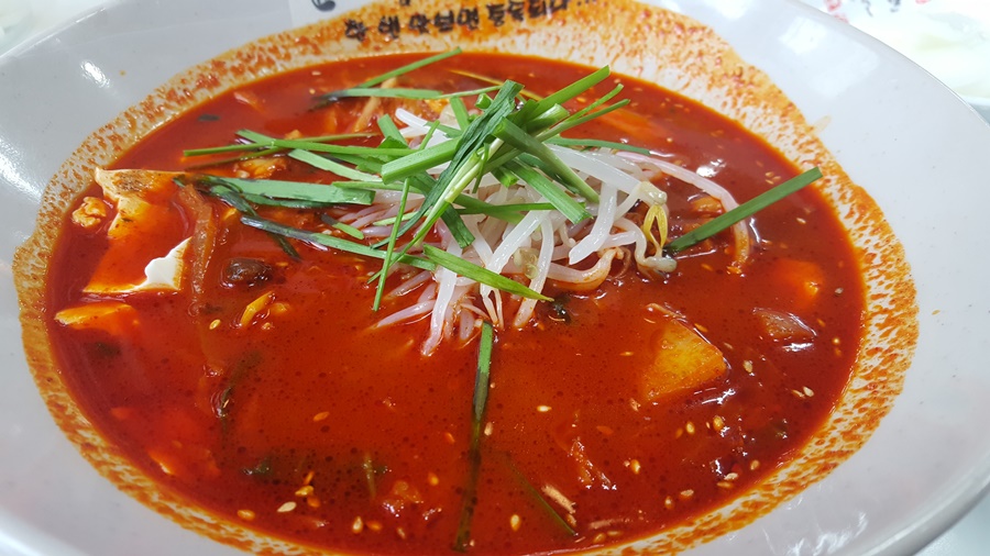 윤짬뽕 이미지
