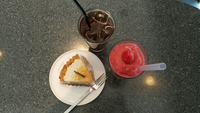 카페드꼬떼 이미지