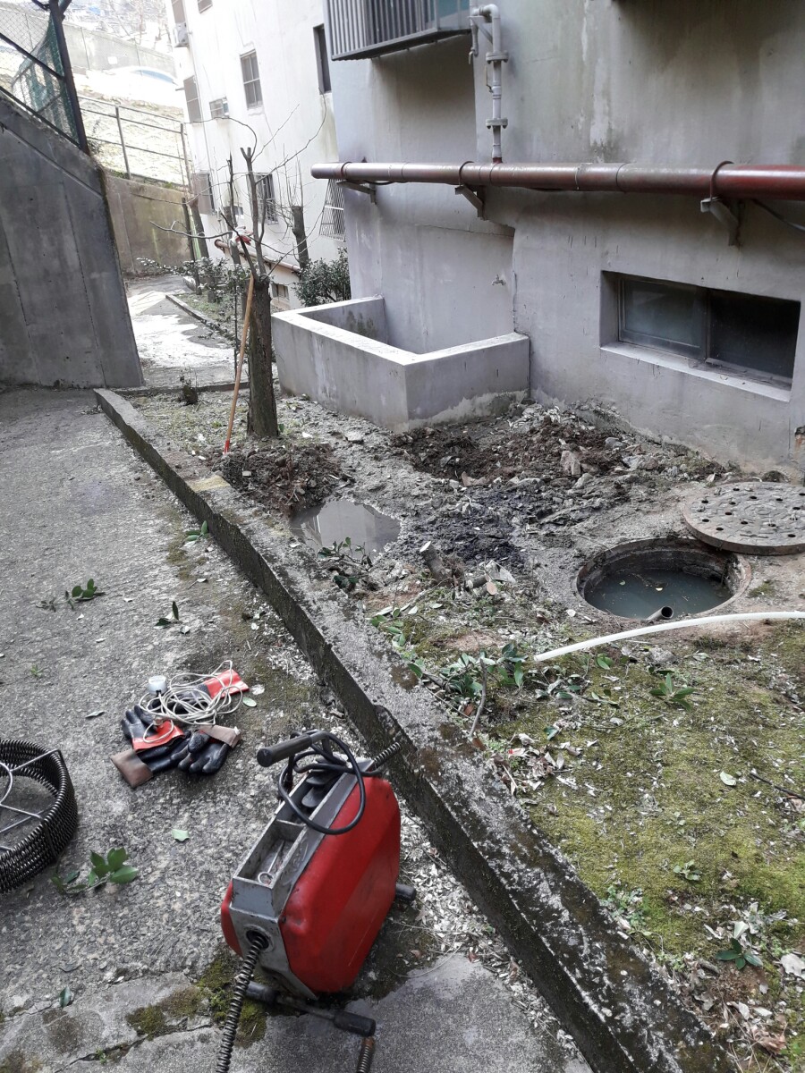 하수구변기배관막힘오수배관막힘정화조배관막힘뚫어주는곳 이미지