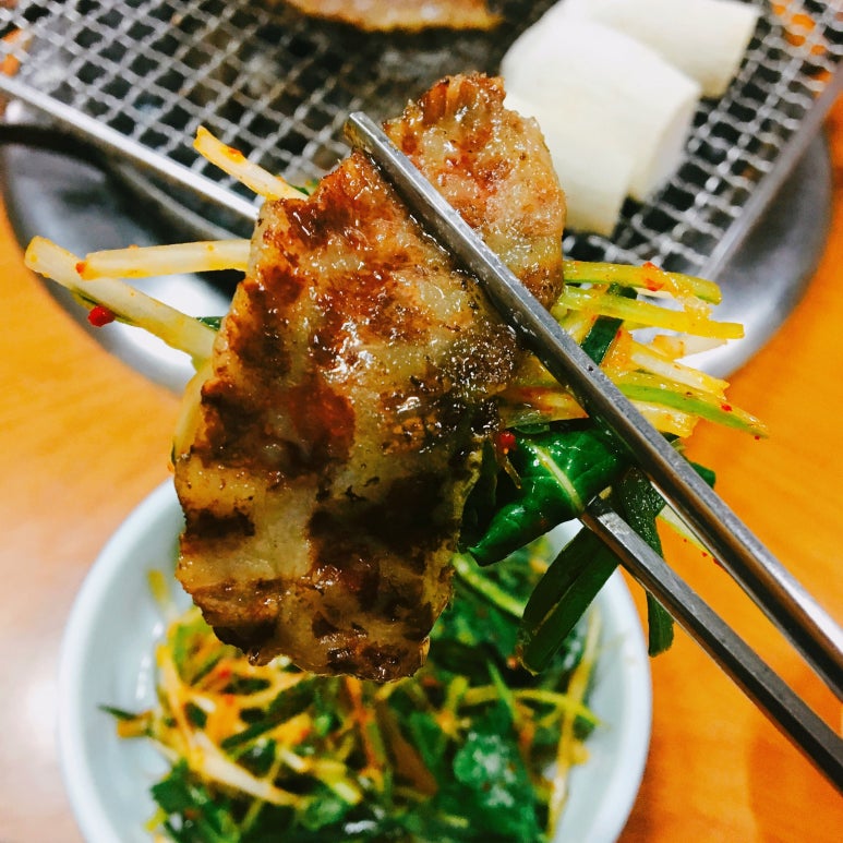 참나무숯불구이 이미지