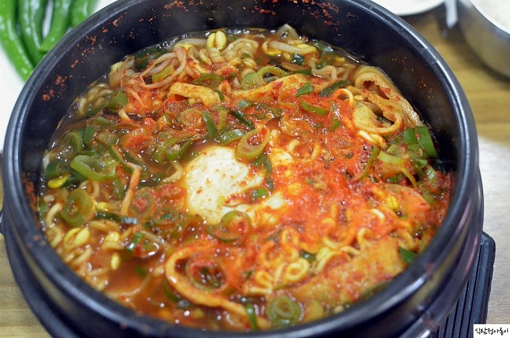 완산골콩나물라면 이미지